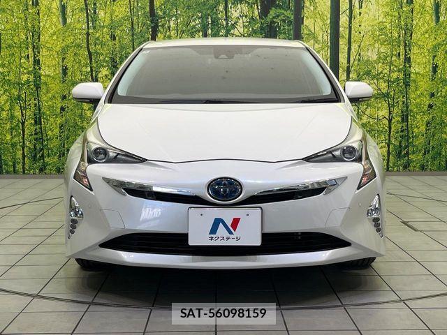 Toyota PRIUS 2018-02 7329435-13