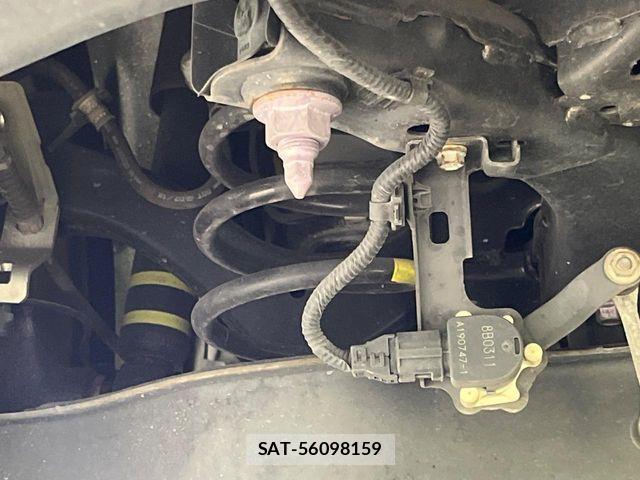 Toyota PRIUS 2018-02 7329435-19