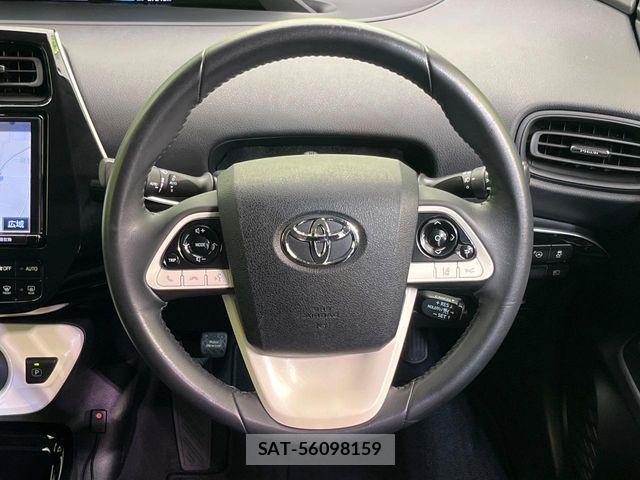 Toyota PRIUS 2018-02 7329435-7