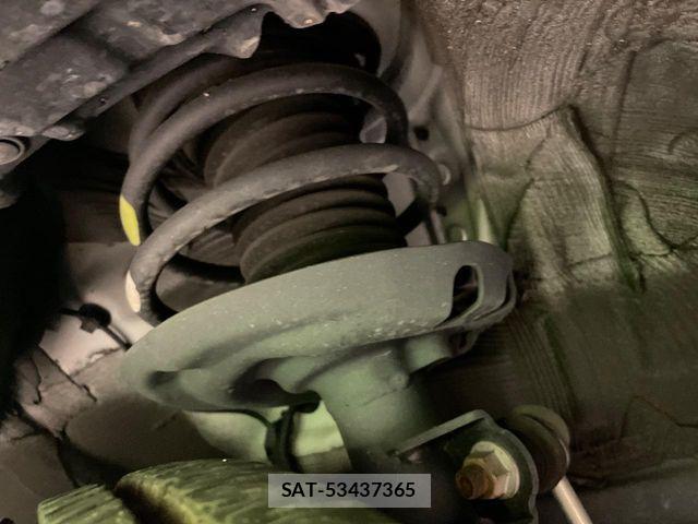 Toyota PRIUS 2018-10 7329432-19