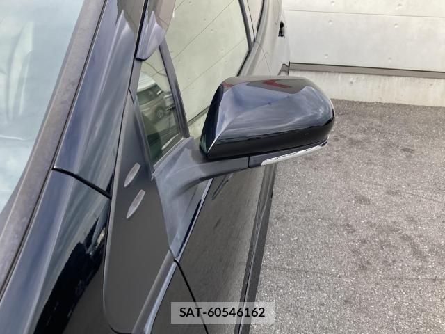Toyota PRIUS 2019-08 7329431-12
