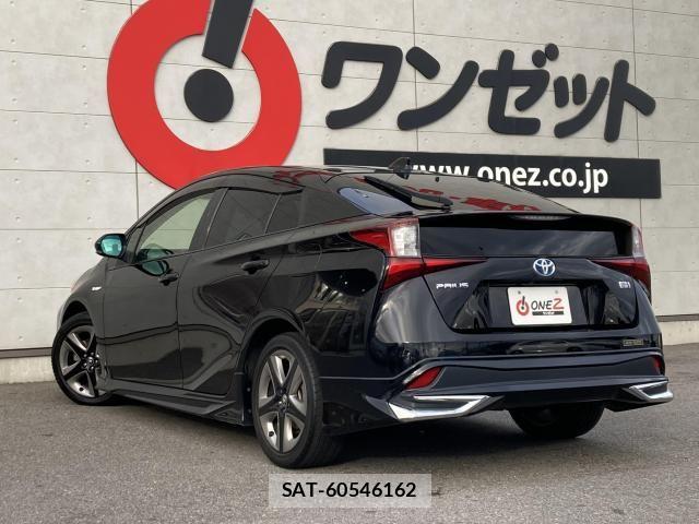 Toyota PRIUS 2019-08 7329431-14