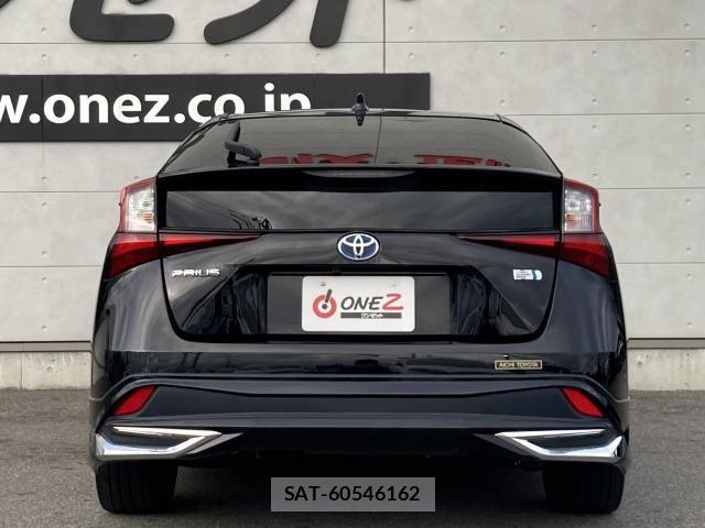 Toyota PRIUS 2019-08 7329431-17