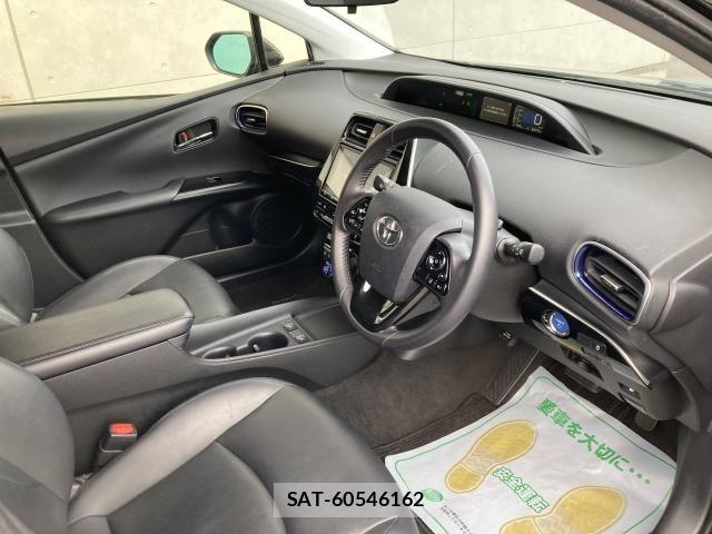 Toyota PRIUS 2019-08 7329431-20