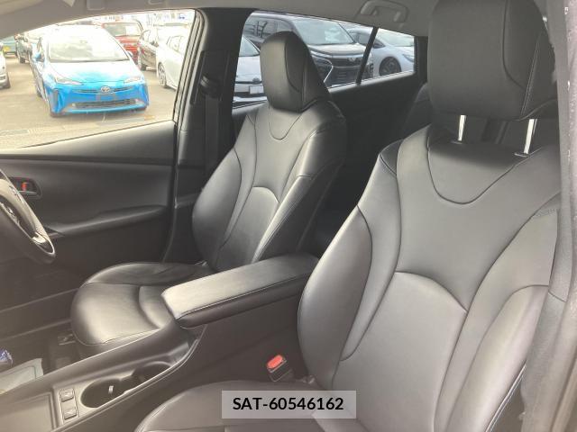 Toyota PRIUS 2019-08 7329431-24