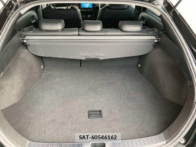 Toyota PRIUS 2019-08 7329431-26