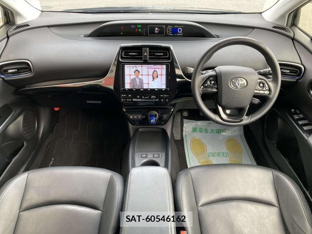 Toyota PRIUS 2019-08 7329431-2