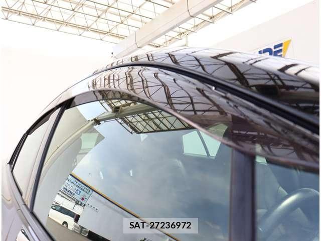 Toyota PRIUS 2020-01 7329408-12