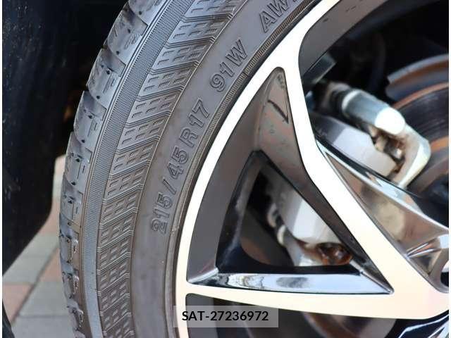 Toyota PRIUS 2020-01 7329408-14