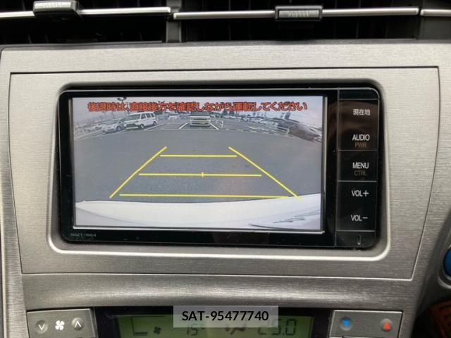 Toyota PRIUS 2015-03 7329467-20