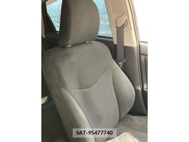Toyota PRIUS 2015-03 7329467-23