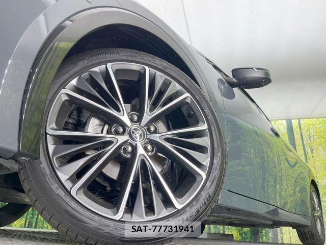 Toyota PRIUS 2023-05 7329404-12