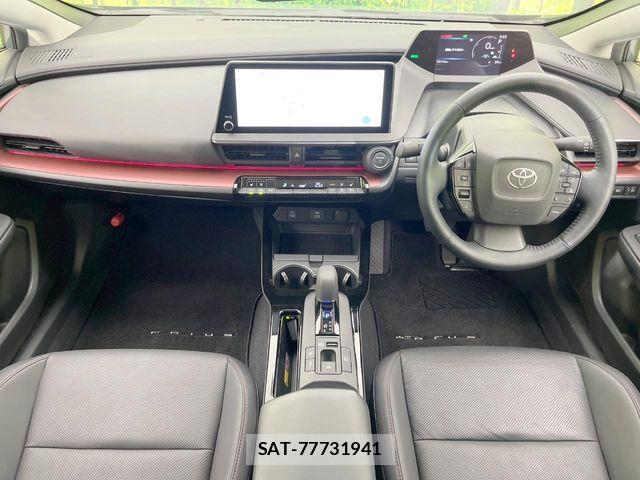 Toyota PRIUS 2023-05 7329404-1