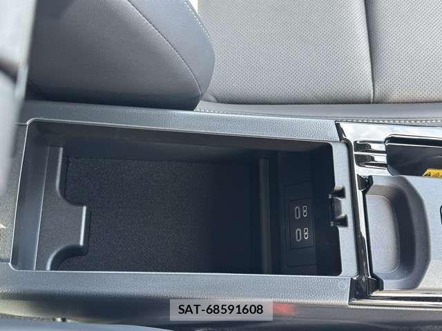 Toyota PRIUS 2025-02 7329400-16
