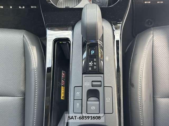 Toyota PRIUS 2025-02 7329400-17