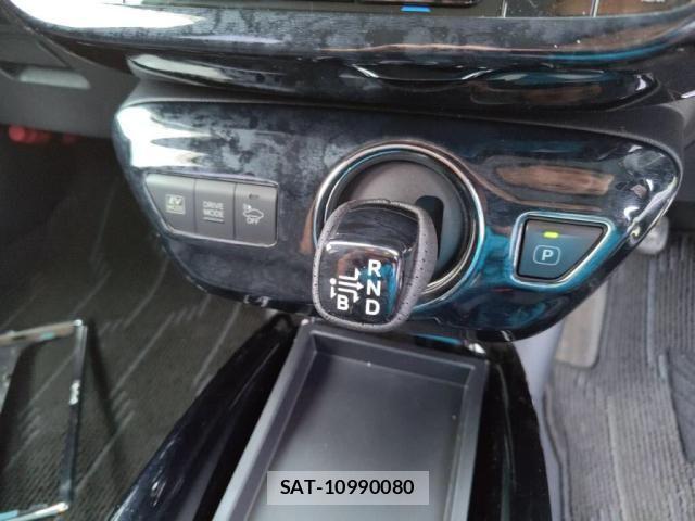 Toyota PRIUS 2016-03 7329426-14