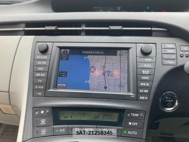 Toyota PRIUS 2009-07 7329477-17
