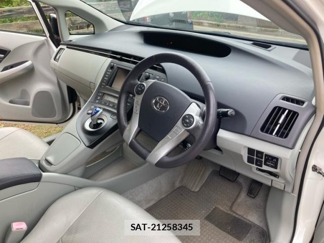 Toyota PRIUS 2009-07 7329477-8