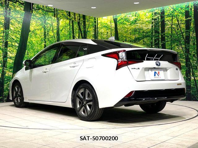 Toyota PRIUS 2020-09 7329436-17