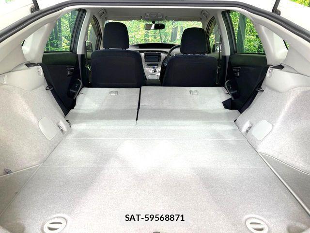 Toyota PRIUS 2013-02 7329443-9
