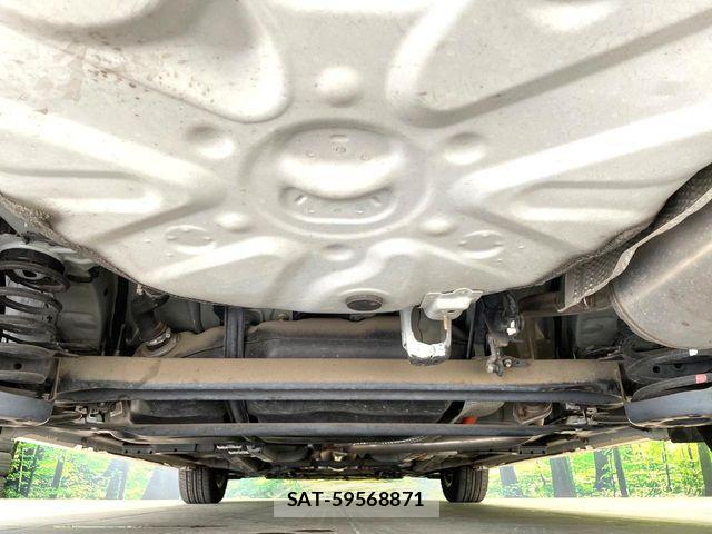 Toyota PRIUS 2013-02 7329443-18
