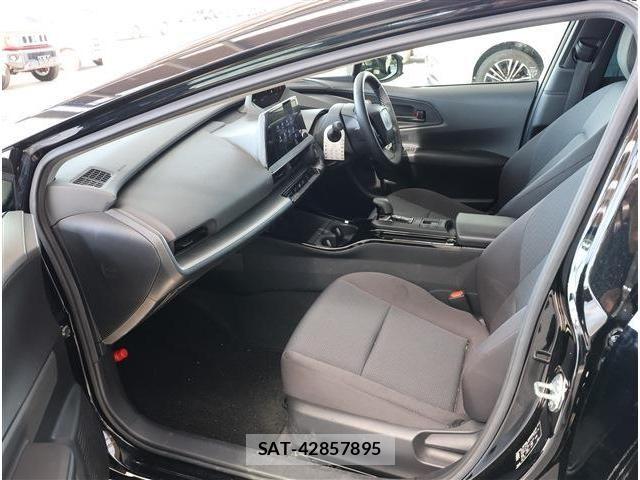 Toyota PRIUS 2023-11 7329418-14