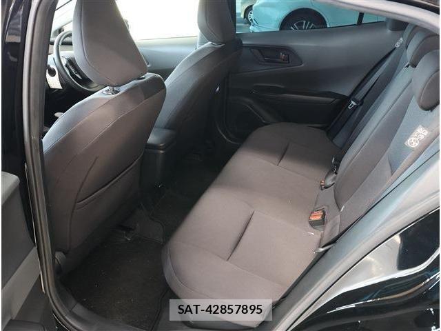 Toyota PRIUS 2023-11 7329418-15