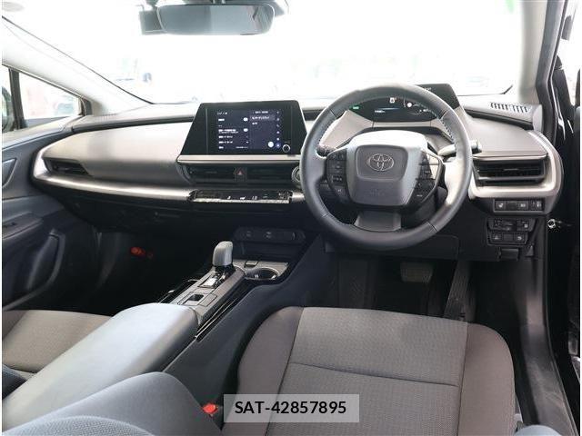 Toyota PRIUS 2023-11 7329418-1