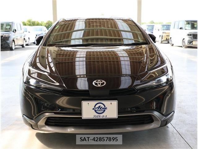 Toyota PRIUS 2023-11 7329418-19
