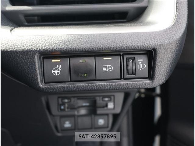 Toyota PRIUS 2023-11 7329418-26