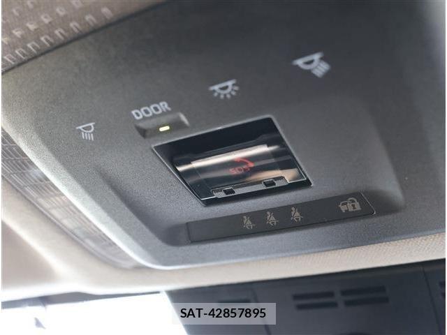 Toyota PRIUS 2023-11 7329418-27