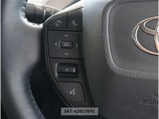 Toyota PRIUS 2023-11 7329418-28