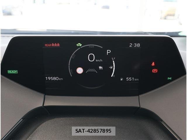 Toyota PRIUS 2023-11 7329418-7