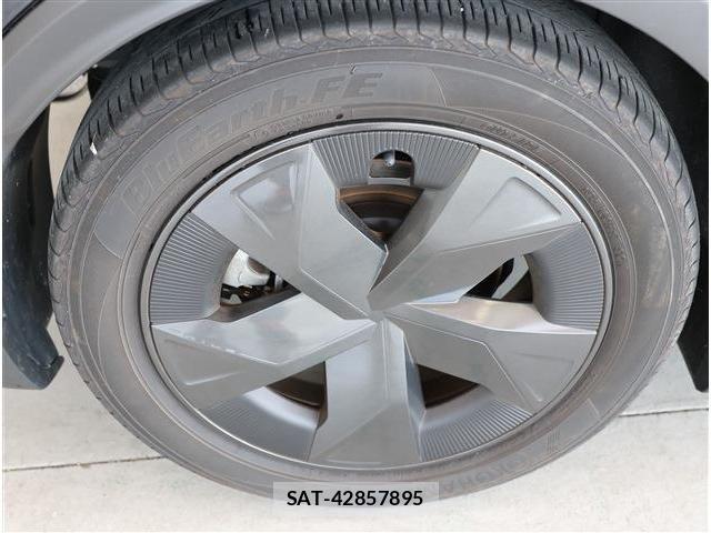 Toyota PRIUS 2023-11 7329418-8