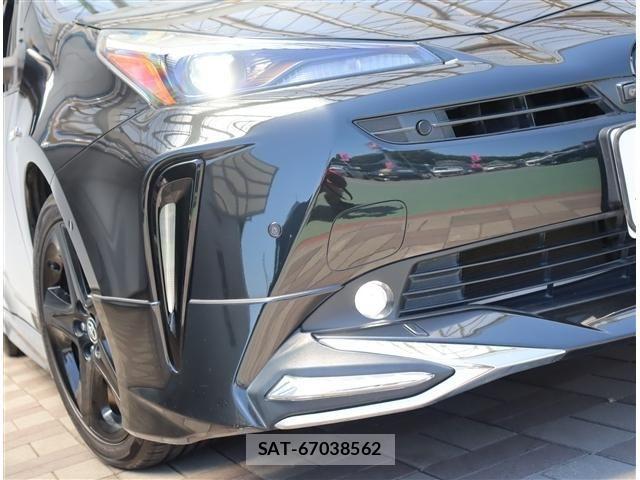 Toyota PRIUS 2021-07 7329413-17