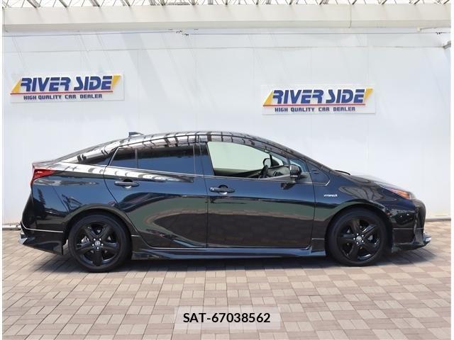 Toyota PRIUS 2021-07 7329413-4