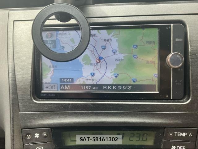 Toyota PRIUS 2010-01 7329483-17