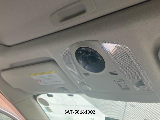Toyota PRIUS 2010-01 7329483-19