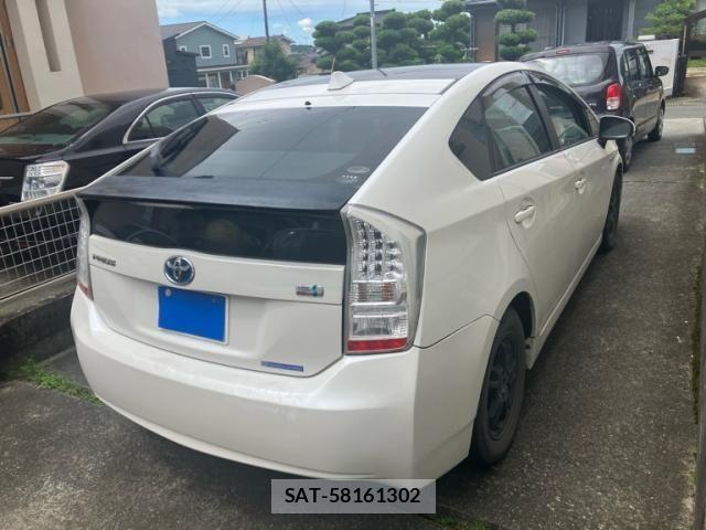 Toyota PRIUS 2010-01 7329483-3