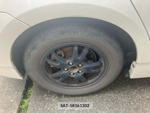 Toyota PRIUS 2010-01 7329483-5