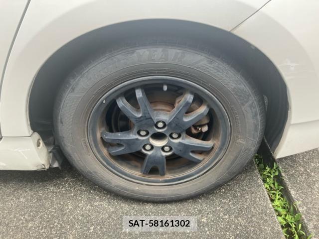 Toyota PRIUS 2010-01 7329483-6