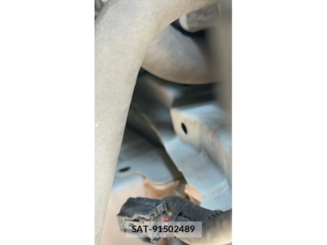 Toyota PRIUS 2012-02 7329475-22