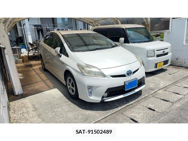 Toyota PRIUS 2012-02 7329475-2