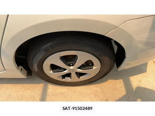Toyota PRIUS 2012-02 7329475-7