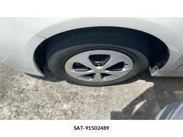 Toyota PRIUS 2012-02 7329475-8