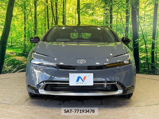 Toyota PRIUS 2023-05 7329402-14