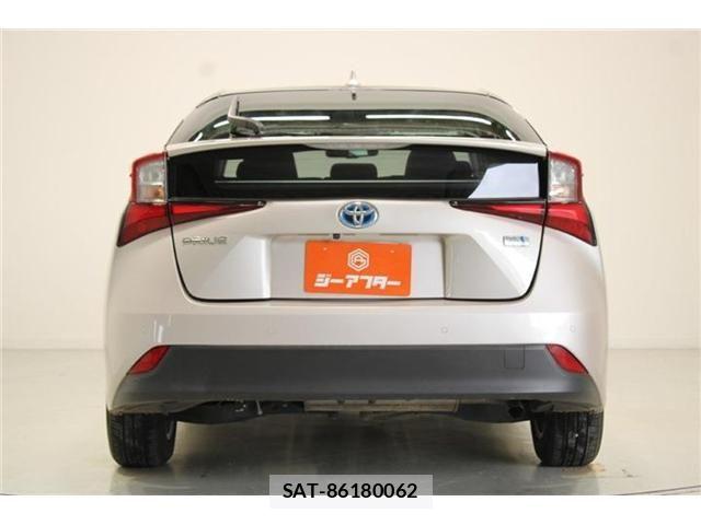 Toyota PRIUS 2019-04 7332704-10
