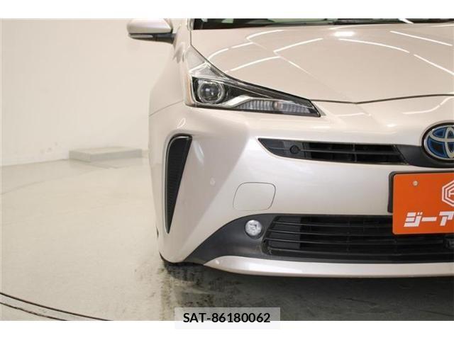 Toyota PRIUS 2019-04 7332704-15