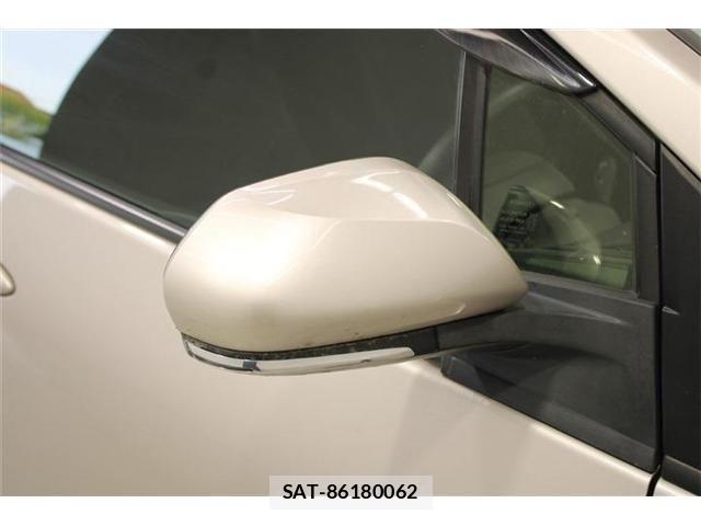 Toyota PRIUS 2019-04 7332704-20