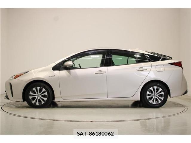 Toyota PRIUS 2019-04 7332704-8